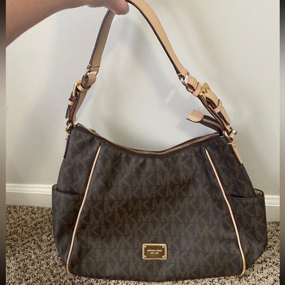 Michael Kors leather shoulder handbags